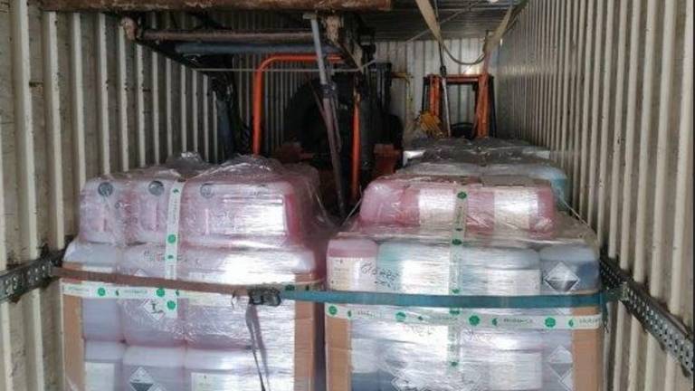 Forlì-Cesena, un vecchio Tir come una bomba incendiaria con 4 tonnellate di soda caustica: multa 2.500 euro Forlì-Cesena, un vecchio Tir come una bomba incendiaria con 4 tonnellate di soda caustica: multa 2.500 euro
