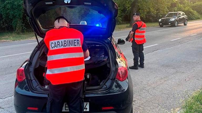 San Mauro Pascoli: sorpreso a spacciare cocaina, denunciato dai Carabinieri San Mauro Pascoli: sorpreso a spacciare cocaina, denunciato dai Carabinieri