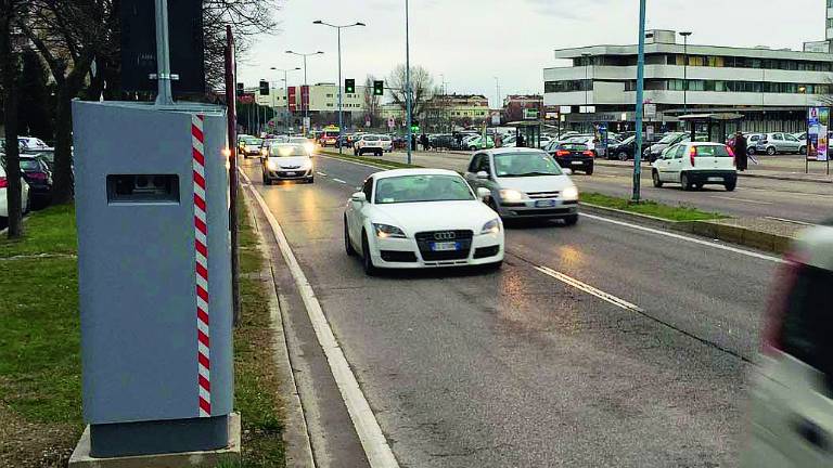 I riminesi sfrecciano al volante: ben 51.150 multe per la velocità I riminesi sfrecciano al volante: ben 51.150 multe per la velocità