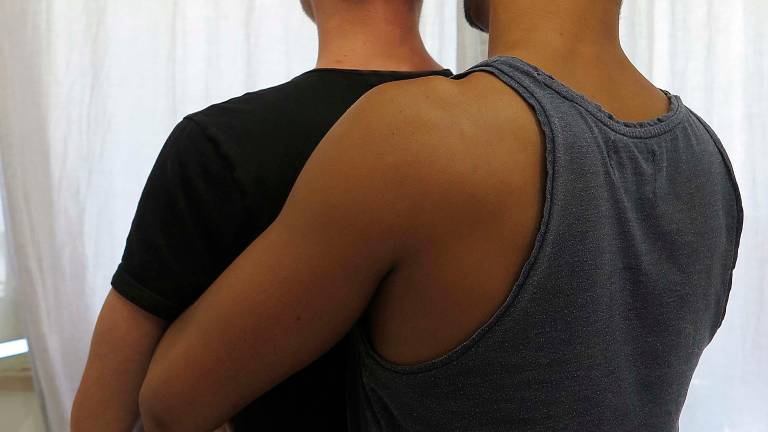 «Mamma e papà sono gay», gli errori da evitare, parla lo psicologo «Mamma e papà sono gay», gli errori da evitare, parla lo psicologo