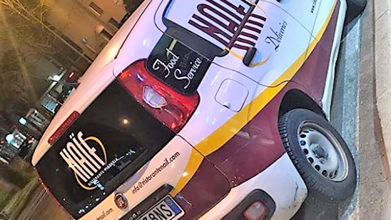 Ravenna, ruba il furgoncino di un ristorante e scappa Ravenna, ruba il furgoncino di un ristorante e scappa