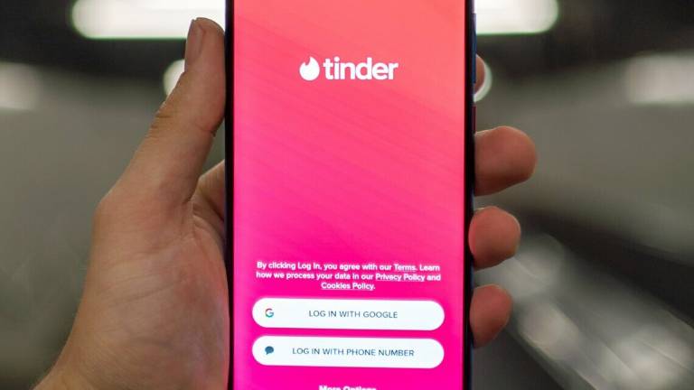 Affetti collaterali: se Tinder ha una vita propria Affetti collaterali: se Tinder ha una vita propria