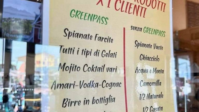 Cattolica. Menù green pass al bar fa scatenare il putiferio Cattolica. Menù green pass al bar fa scatenare il putiferio