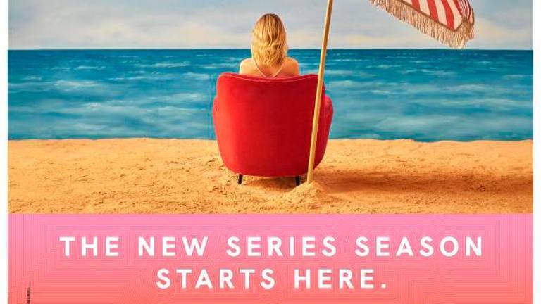 Da Kevin Spacey a Elena Sofia Ricci, da Lost ai Bridgerton, le star delle serie tv sfilano a Rimini Da Kevin Spacey a Elena Sofia Ricci, da Lost ai Bridgerton, le star delle serie tv sfilano a Rimini