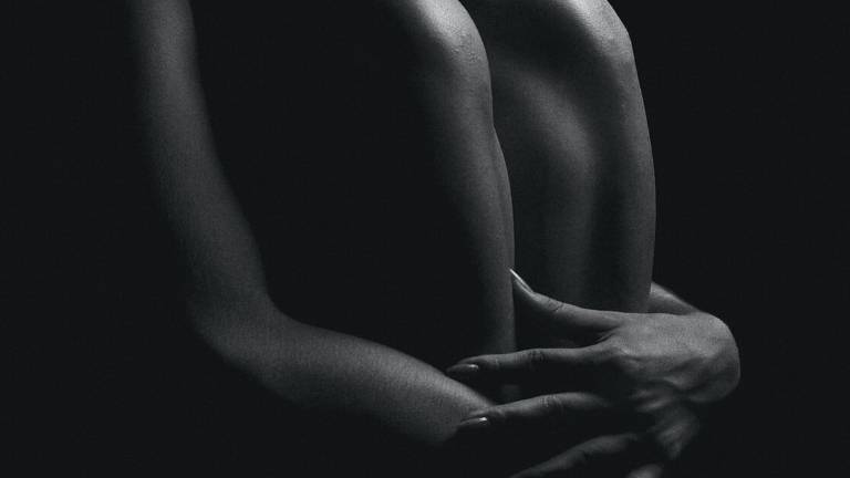 Faenza, violenta e minaccia la fidanzata con un coltello: A lavorare? Tu non ci vai più Faenza, violenta e minaccia la fidanzata con un coltello: A lavorare? Tu non ci vai più