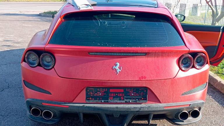 La Ferrari sequestrata La Ferrari sequestrata