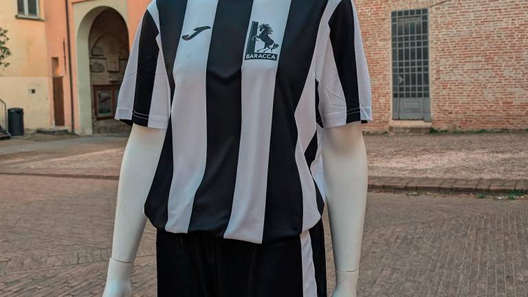 La divisa che avrà in campo La divisa che avrà in campo