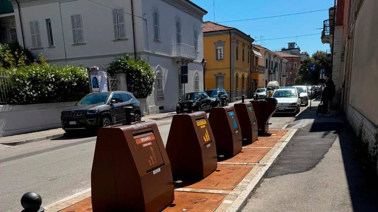 Rimini, nel centro storico due nuove isole ecologiche interrate Rimini, nel centro storico due nuove isole ecologiche interrate