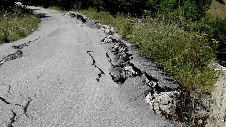 Verghereto, strada interrotta da una frana da tre mesi: i residenti minacciano azioni legali Verghereto, strada interrotta da una frana da tre mesi: i residenti minacciano azioni legali