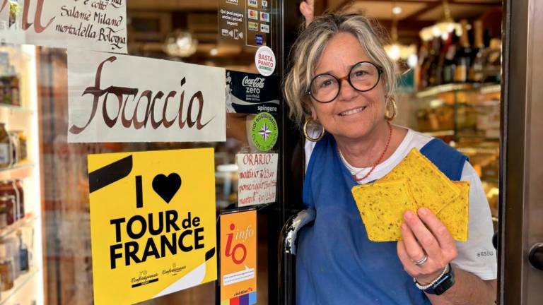 Arriva il Tour e a Rimini spunta la piadina gialla- Gallery Arriva il Tour e a Rimini spunta la piadina gialla- Gallery