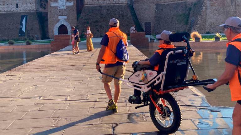 Visitare Rimini in joelette: una preziosa occasione per persone con mobilità ridotta Visitare Rimini in joelette: una preziosa occasione per persone con mobilità ridotta