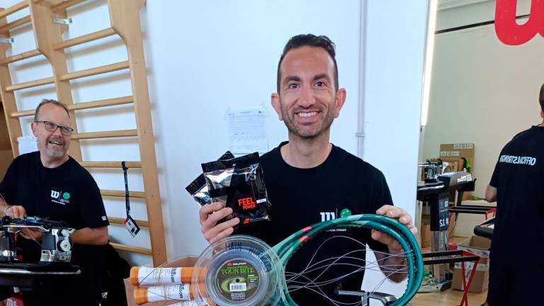 Tennis, “le racchette dei campioni? Ci penso io”: Davide Pierini, un riminese al Foro Italico Tennis, “le racchette dei campioni? Ci penso io”: Davide Pierini, un riminese al Foro Italico