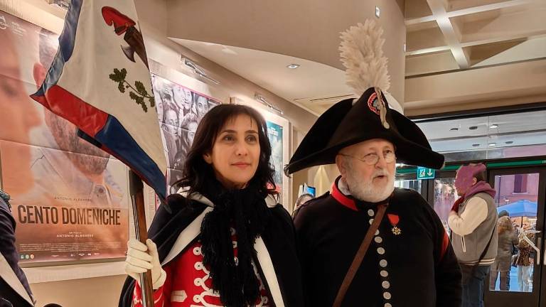 A Cesena un tuffo nel passato con le truppe napoleoniche schierate al cinema Eliseo A Cesena un tuffo nel passato con le truppe napoleoniche schierate al cinema Eliseo