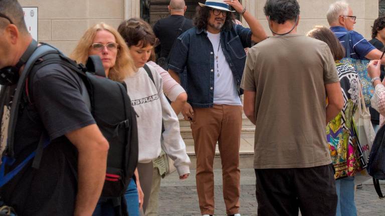 Ravenna, lo chef Borghese tra i turisti alla tomba di Dante - Gallery Ravenna, lo chef Borghese tra i turisti alla tomba di Dante - Gallery
