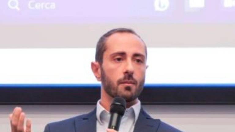 Bertinoro. Simone Battaglia a 32 anni è già tra i migliori scienziati del mondo Bertinoro. Simone Battaglia a 32 anni è già tra i migliori scienziati del mondo