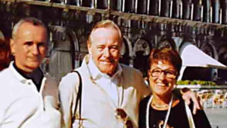 Edo Lelli e la moglie con il celebre attore Jack Lemmon Edo Lelli e la moglie con il celebre attore Jack Lemmon