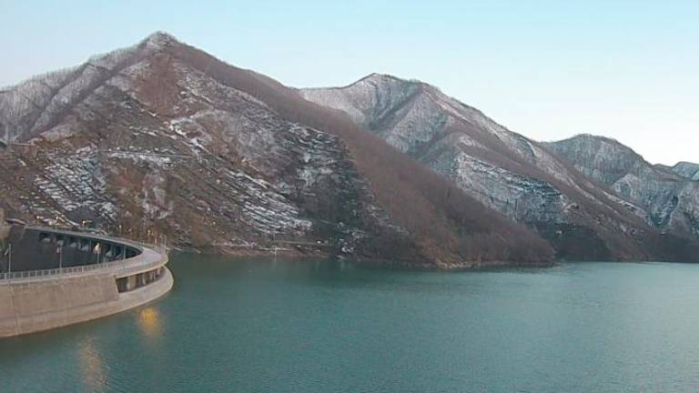 La diga di Ridracoli a 3 metri dalla tracimazione La diga di Ridracoli a 3 metri dalla tracimazione