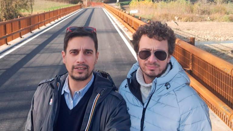 L’assessore Giovannini con l’architetto Gradassi L’assessore Giovannini con l’architetto Gradassi
