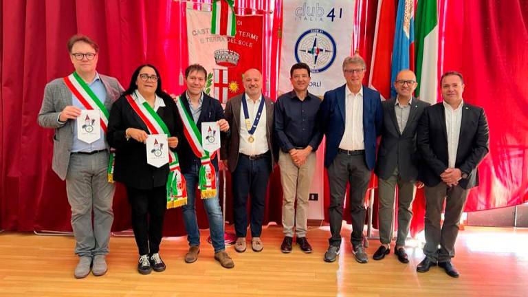 Da sinistra: Pier Luigi Lotti, Silvia Zoli, Francesco Billi, Vittorio Manes, Roberto De Luigi, Ruggero Cantelli, Vincenzo Bongiorno, Riccardo Lombardi