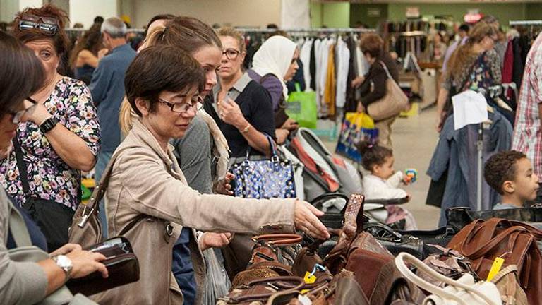 Forlì. Domenica c’è “Commercianti per un giorno”: mercatino del riuso, riciclo, recupero e hobbistica Forlì. Domenica c’è “Commercianti per un giorno”: mercatino del riuso, riciclo, recupero e hobbistica