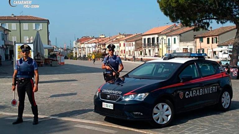 Mostra un documento falso poi prova a scappare: arrestato 28enne Mostra un documento falso poi prova a scappare: arrestato 28enne