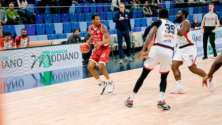 Basket A2, RivieraBanca sconfitta anche a Milano Basket A2, RivieraBanca sconfitta anche a Milano