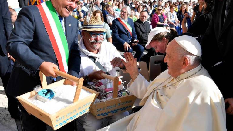 Il sale di Cervia a papa Francesco Il sale di Cervia a papa Francesco