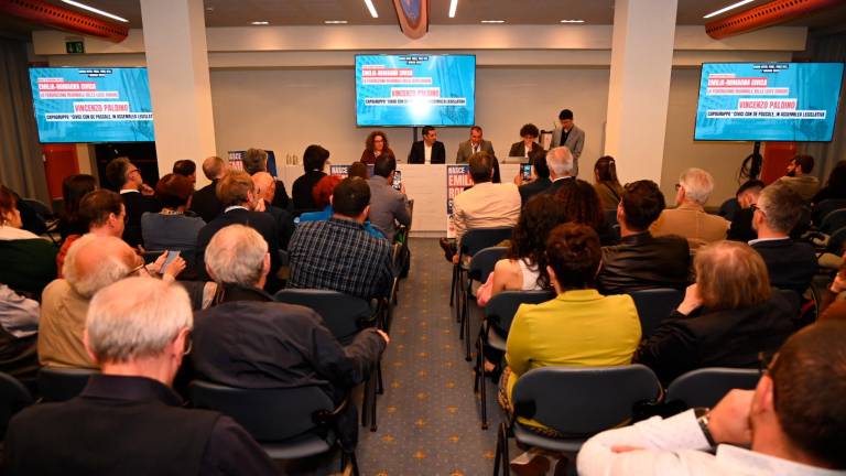 Forlì, nasce la Emilia Romagna Civica FOTOGALLERY Forlì, nasce la Emilia Romagna Civica FOTOGALLERY