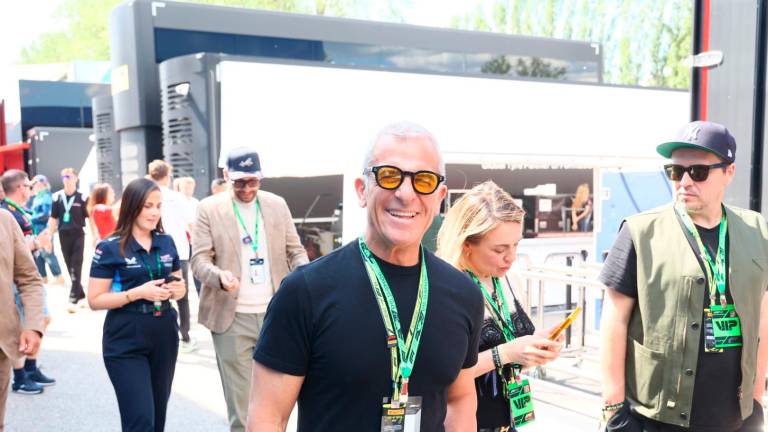 Formula uno, tanti gli ospiti al paddock, sportivi, chef, politici e la regina è Brignone in stampelle GALLERY Formula uno, tanti gli ospiti al paddock, sportivi, chef, politici e la regina è Brignone in stampelle GALLERY