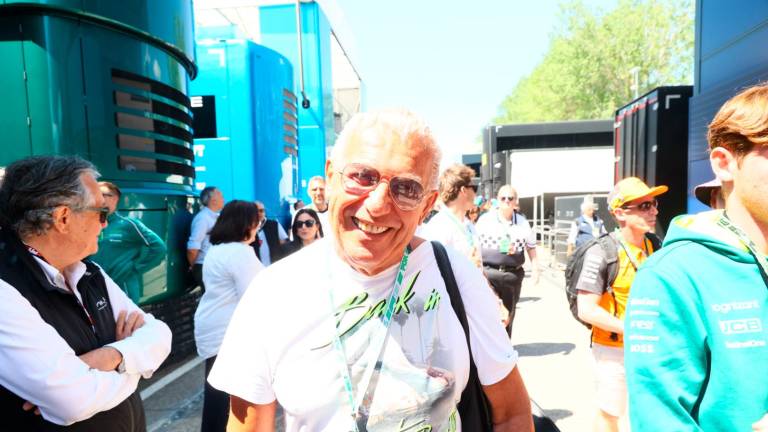 Formula uno, tanti gli ospiti al paddock, sportivi, chef, politici e la regina è Brignone in stampelle GALLERY Formula uno, tanti gli ospiti al paddock, sportivi, chef, politici e la regina è Brignone in stampelle GALLERY