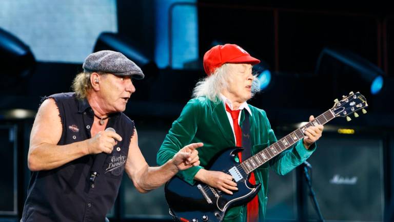 Imola, lo spettacolo potente degli AC/DC nella storia della musica rock e dell’autodromo le foto del concerto FOTOGALLERY MMPH Imola, lo spettacolo potente degli AC/DC nella storia della musica rock e dell’autodromo le foto del concerto FOTOGALLERY MMPH