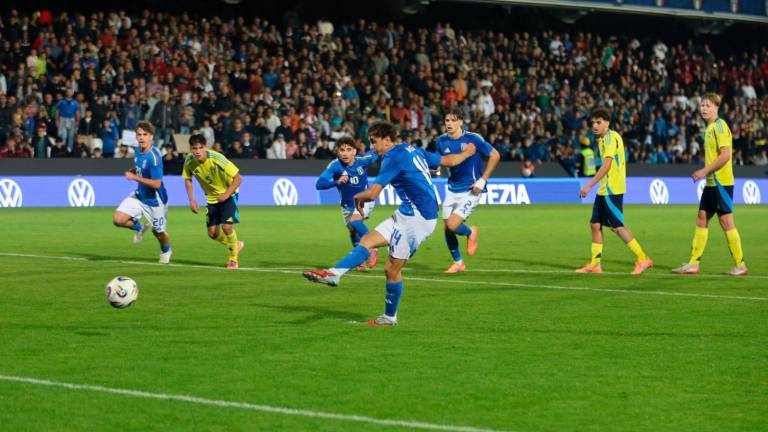 Il rigore del definitivo 4-0 messo a segno da Tommaso Berti (foto Zanotti) Il rigore del definitivo 4-0 messo a segno da Tommaso Berti (foto Zanotti)