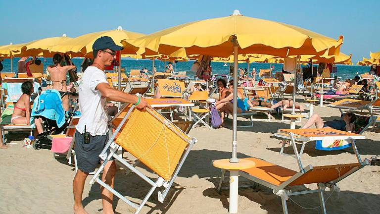 “Cambio vita e mi trasferisco al mare”. L’agente immobiliare: “Almeno 50 richieste al mese per la costa romagnola” “Cambio vita e mi trasferisco al mare”. L’agente immobiliare: “Almeno 50 richieste al mese per la costa romagnola”