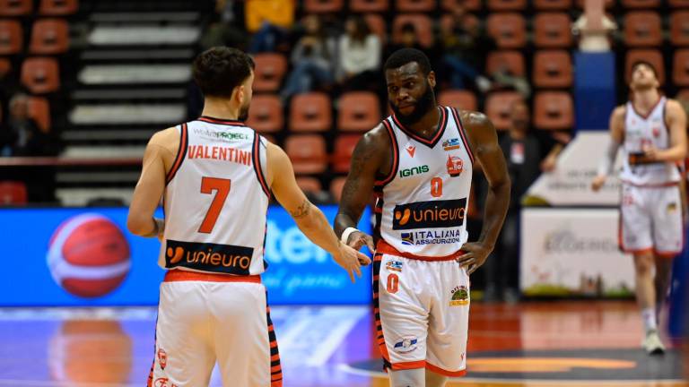 Valentini e Allen si passano il testimone: nel giorno del ritorno in campo del regista, si ferma l’americano foto blaco Valentini e Allen si passano il testimone: nel giorno del ritorno in campo del regista, si ferma l’americano foto blaco