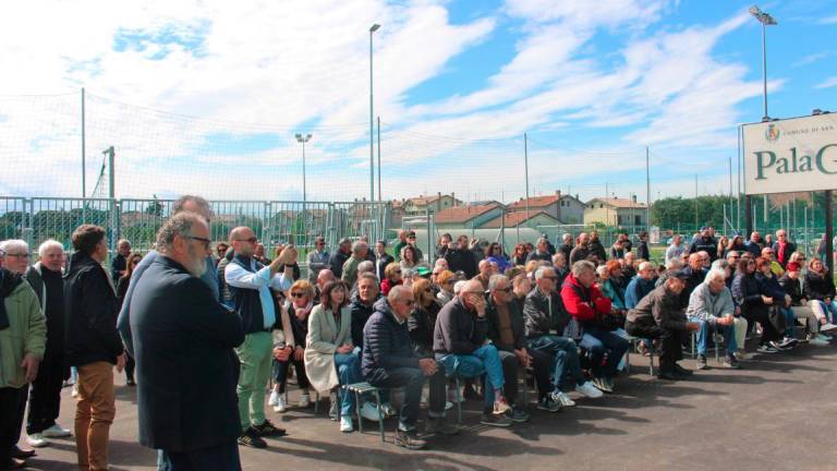 L’inaugurazione del palazzetto dello sport