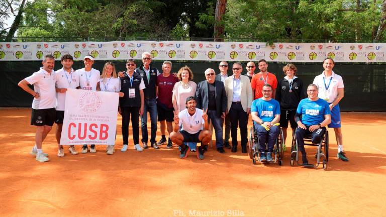 Tennis, Marta Lombardini vince singolare e doppio ai campionati italiani universitari Tennis, Marta Lombardini vince singolare e doppio ai campionati italiani universitari