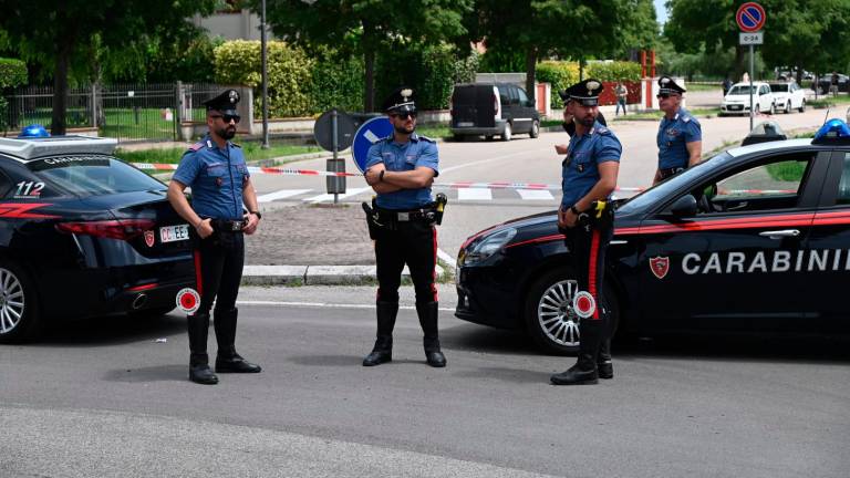 Forlì, allarme autobomba in viale Spazzoli VIDEO GALLERY Forlì, allarme autobomba in viale Spazzoli VIDEO GALLERY