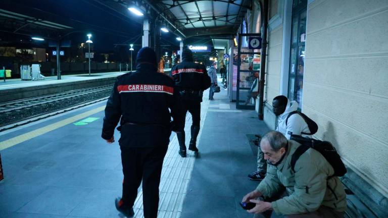 “Fumato”, molesta sul treno una giovane viaggiatrice: arrestato in stazione a Cesena “Fumato”, molesta sul treno una giovane viaggiatrice: arrestato in stazione a Cesena