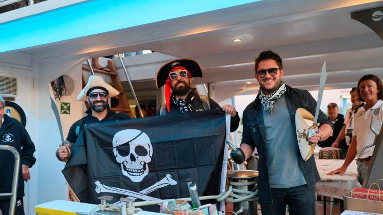 Venezia-Cesena, la partenza dei tifosi bianconeri in motonave VIDEO Venezia-Cesena, la partenza dei tifosi bianconeri in motonave VIDEO