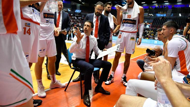 Il coach dell’Unieuro Antimo Martino Il coach dell’Unieuro Antimo Martino
