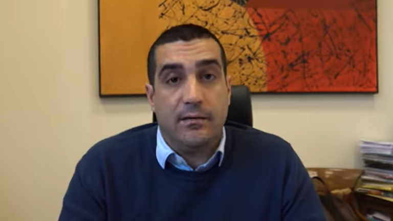 La testata all’allenatore. La Giunta di Ravenna: «Su dialogo e rispetto coinvolgere anche i bambini» La testata all’allenatore. La Giunta di Ravenna: «Su dialogo e rispetto coinvolgere anche i bambini»