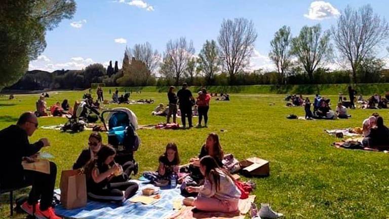 Ravenna, domenica al parco Teodorico ben 72 espositori con prodotti dell’artigianato Ravenna, domenica al parco Teodorico ben 72 espositori con prodotti dell’artigianato