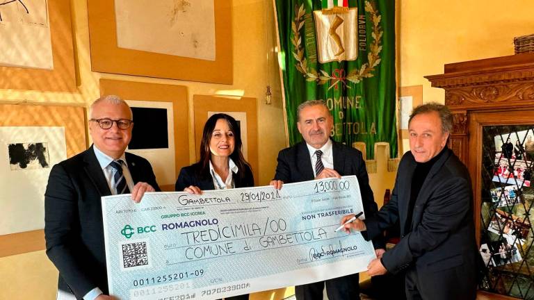 Gambettola, da Bcc Romagnolo un contributo per ripristinare i giardini di Piazza Togliatti e Piazza Aldo Moro Gambettola, da Bcc Romagnolo un contributo per ripristinare i giardini di Piazza Togliatti e Piazza Aldo Moro
