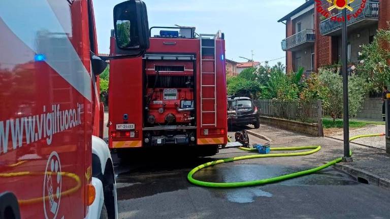 Forlì, incendio in un garage: una persona in ospedale per precauzione Forlì, incendio in un garage: una persona in ospedale per precauzione