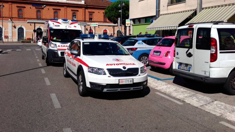 Bimba nasce in ambulanza nel tragitto verso l’ospedale di Cesena Bimba nasce in ambulanza nel tragitto verso l’ospedale di Cesena