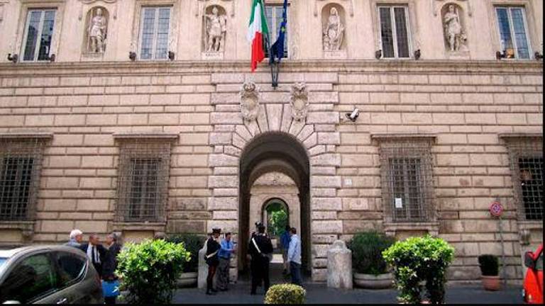 Ravenna, emersione dal lavoro nero: prefettura battuta in Consiglio di Stato Ravenna, emersione dal lavoro nero: prefettura battuta in Consiglio di Stato