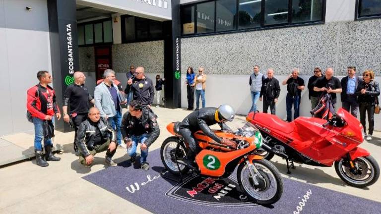 Il motoclub Pasolini apre le porte ai possessori della “Ducati Paso” Il motoclub Pasolini apre le porte ai possessori della “Ducati Paso”