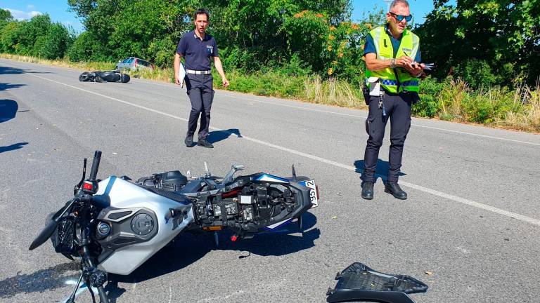San Giovanni in Marignano: incidente, due motociclisti all’ospedale, Sp 17 chiusa al traffico - Gallery San Giovanni in Marignano: incidente, due motociclisti all’ospedale, Sp 17 chiusa al traffico - Gallery