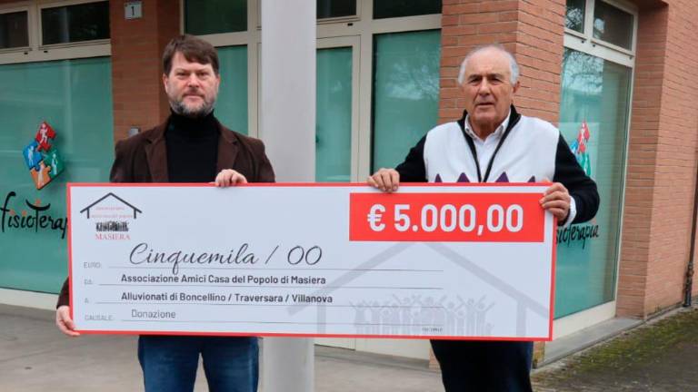 Bagnacavallo, 5mila euro per gli alluvionati dagli Amici della Casa del Popolo di Masiera Bagnacavallo, 5mila euro per gli alluvionati dagli Amici della Casa del Popolo di Masiera