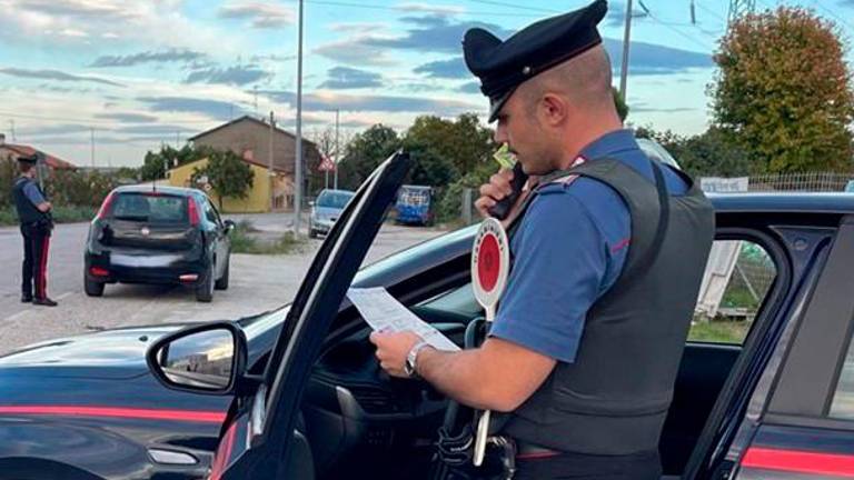 Gatteo, deve scontare quasi 7 anni per spaccio e tentata estorsione: 43enne arrestato dai Carabinieri Gatteo, deve scontare quasi 7 anni per spaccio e tentata estorsione: 43enne arrestato dai Carabinieri
